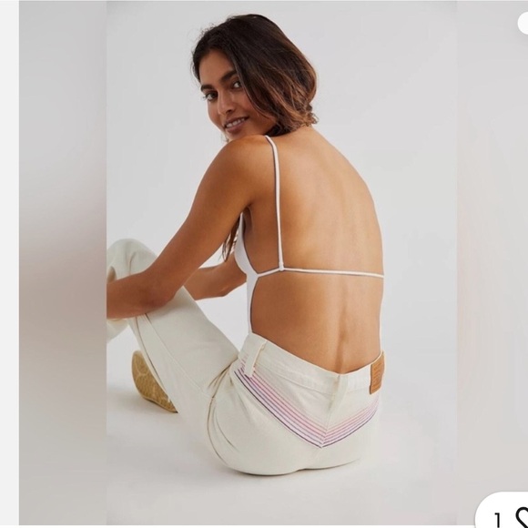 Levi's Ribcage Straight Ankle Jeans with pink Rainbow Accents 💗 - Picture 1 of 10